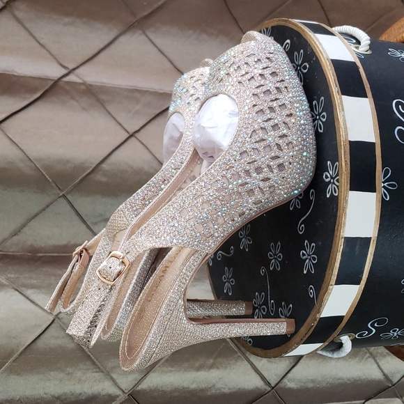 NWT- Dream Pairs Crystal Embellished Slingback Peeptoe - Picture 2 of 10
